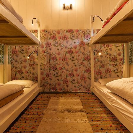 Firgun Chapter Shoja Hostel Εξωτερικό φωτογραφία