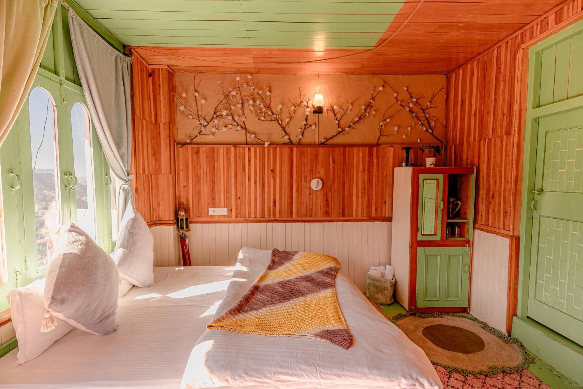 Firgun Chapter Shoja Hostel Εξωτερικό φωτογραφία