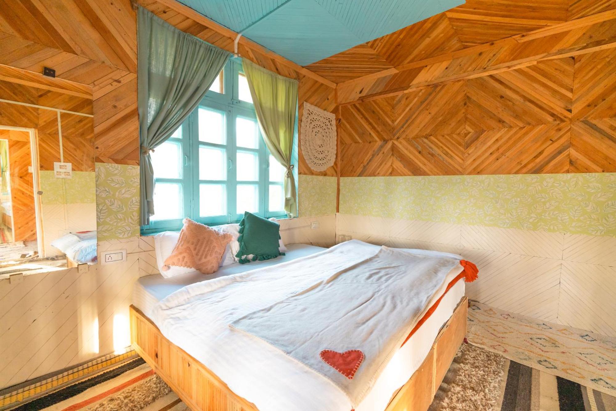Firgun Chapter Shoja Hostel Εξωτερικό φωτογραφία