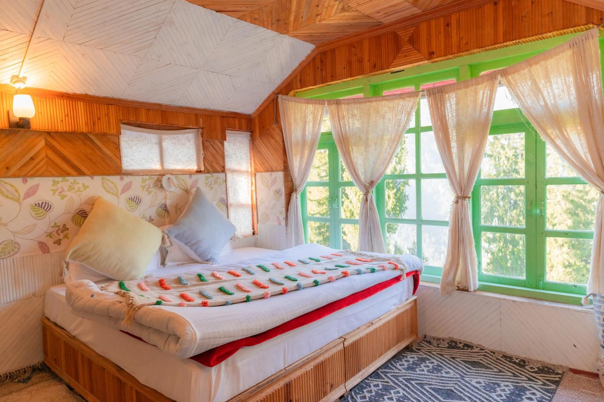 Firgun Chapter Shoja Hostel Εξωτερικό φωτογραφία