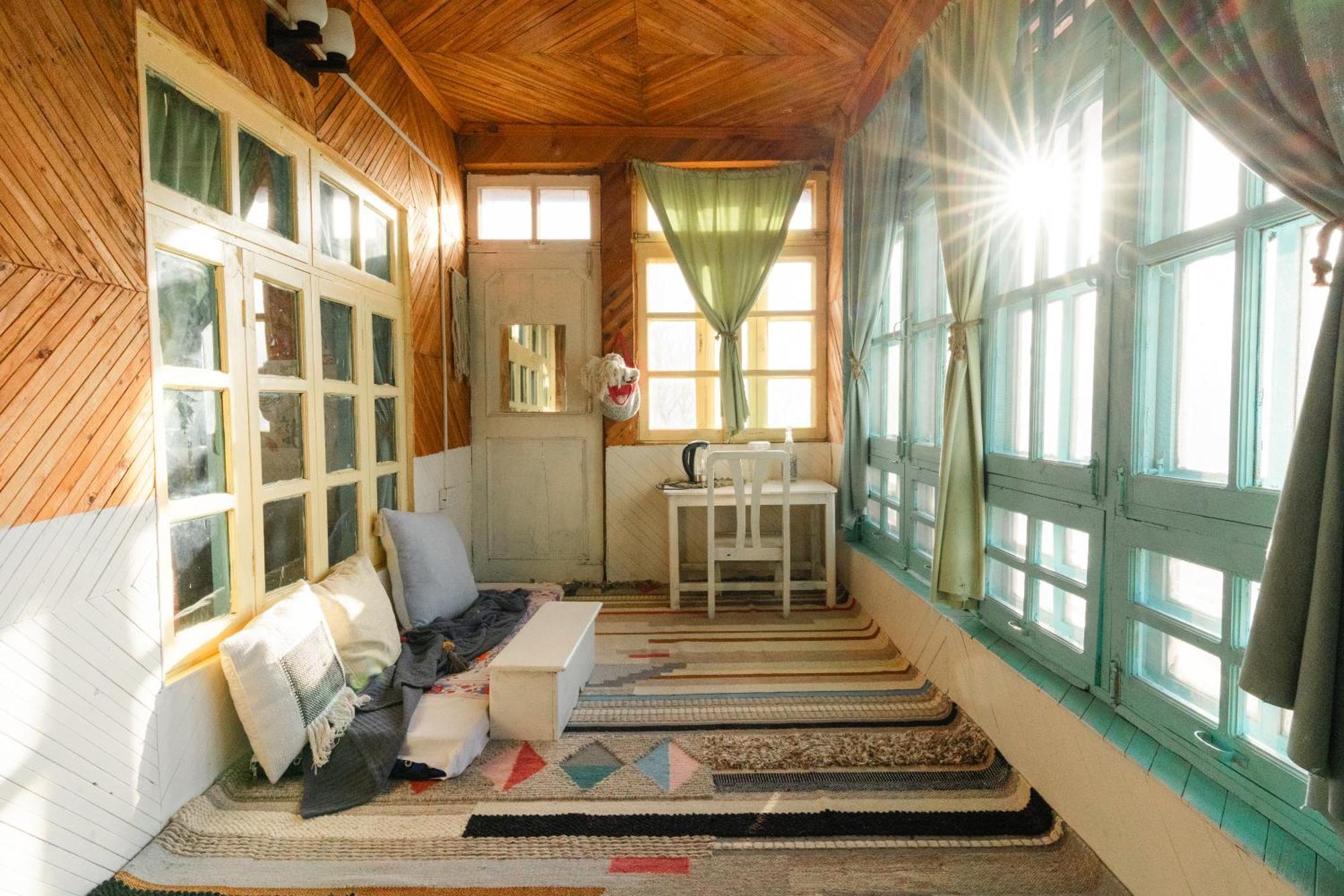 Firgun Chapter Shoja Hostel Εξωτερικό φωτογραφία