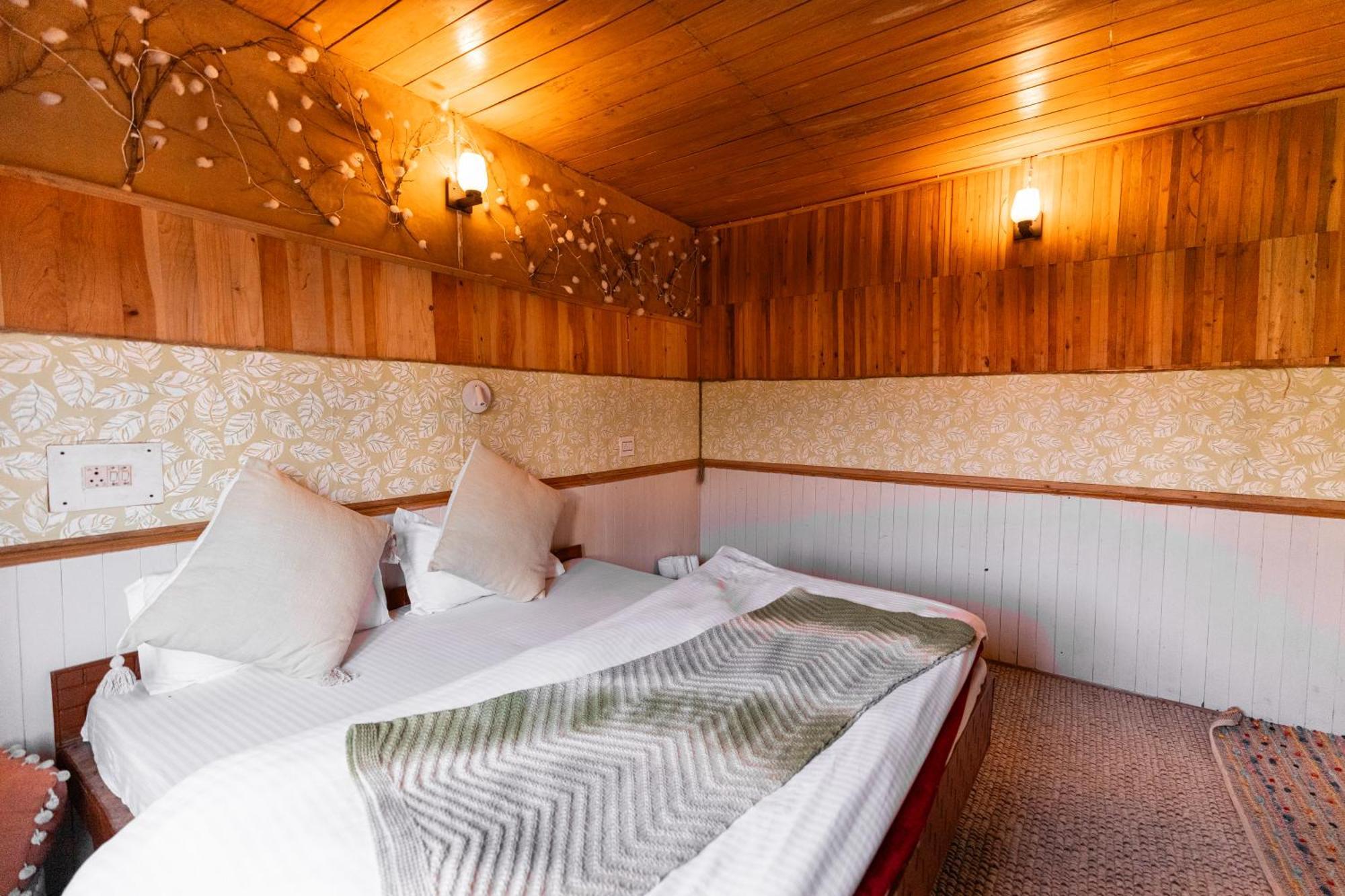 Firgun Chapter Shoja Hostel Εξωτερικό φωτογραφία