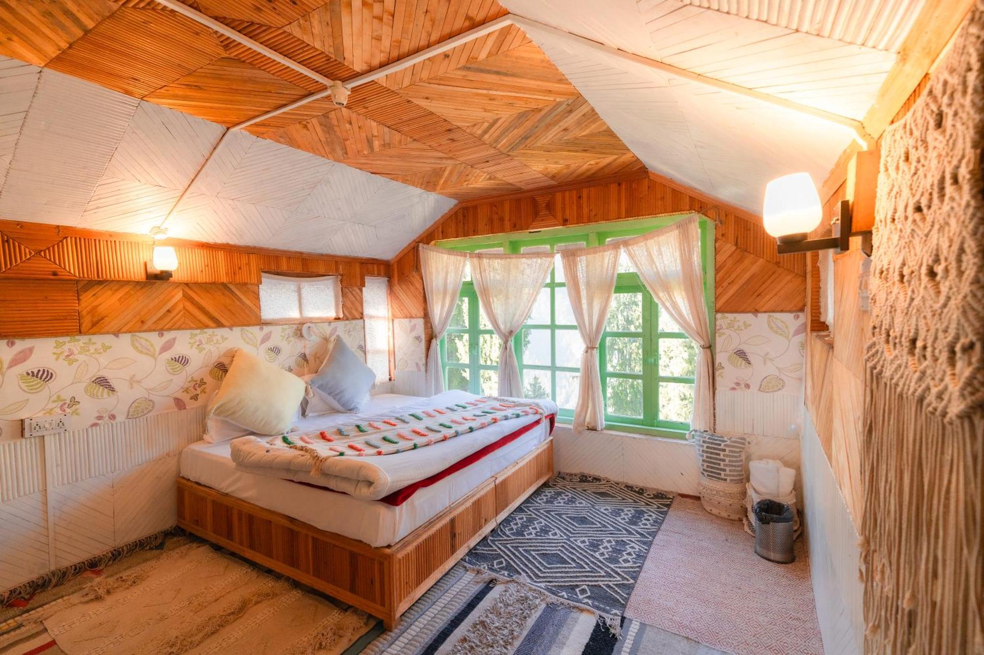 Firgun Chapter Shoja Hostel Εξωτερικό φωτογραφία