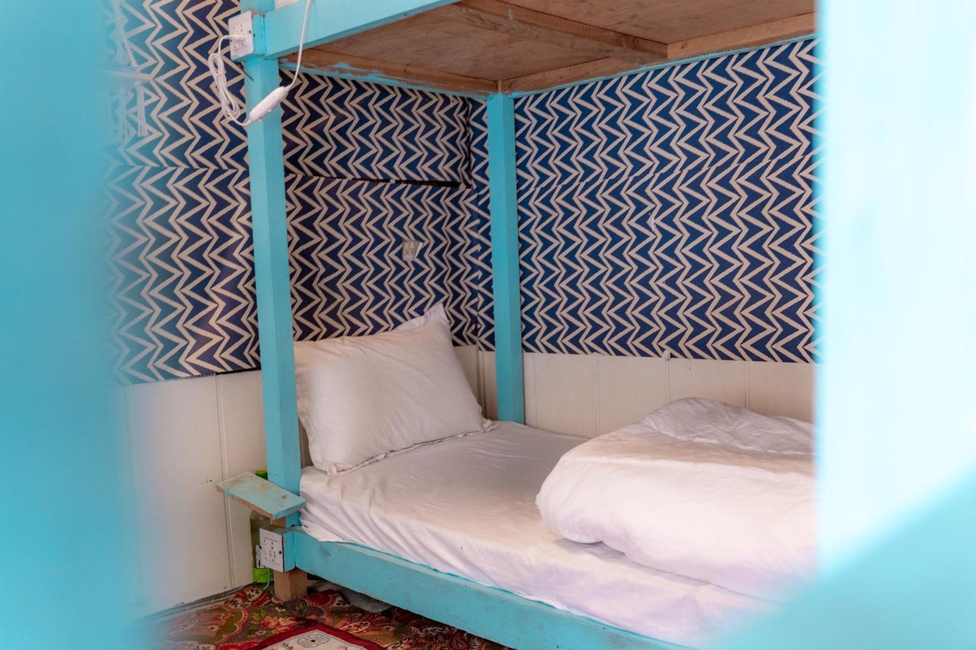 Firgun Chapter Shoja Hostel Εξωτερικό φωτογραφία