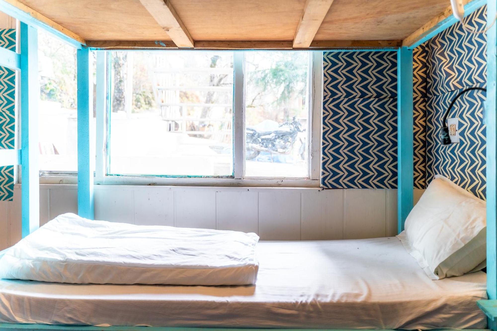 Firgun Chapter Shoja Hostel Εξωτερικό φωτογραφία