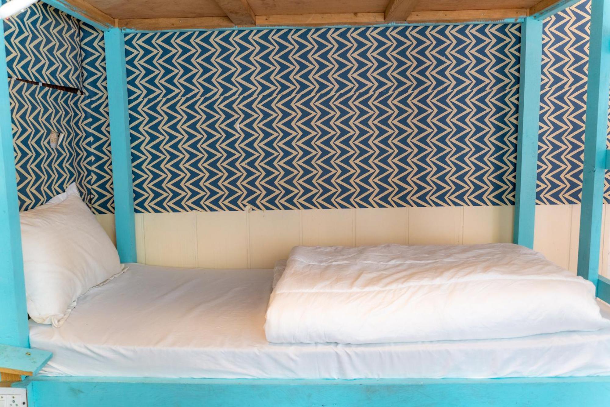 Firgun Chapter Shoja Hostel Εξωτερικό φωτογραφία